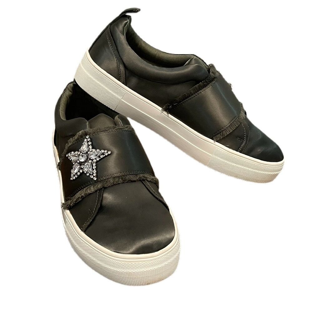 Steve‎ Madden Graphic Star Embellished Black Leather Slip On Sneakers 8.5